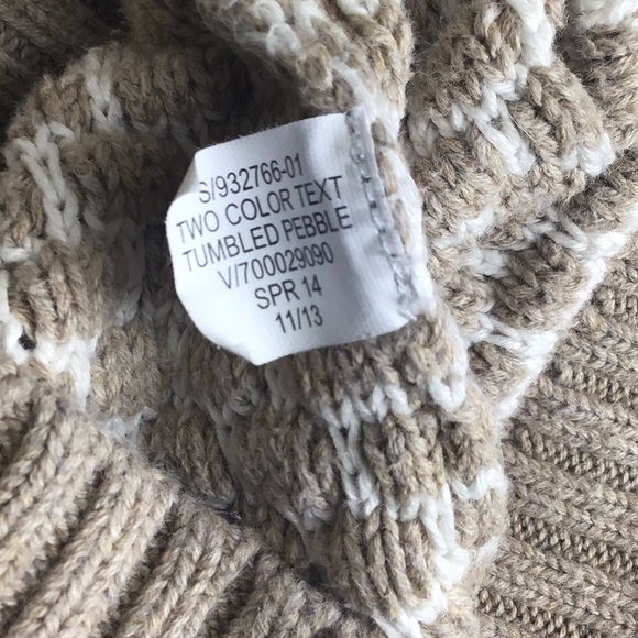 Clearance!!! Banana Republic cream chunky sweater - Picture 6 of 7